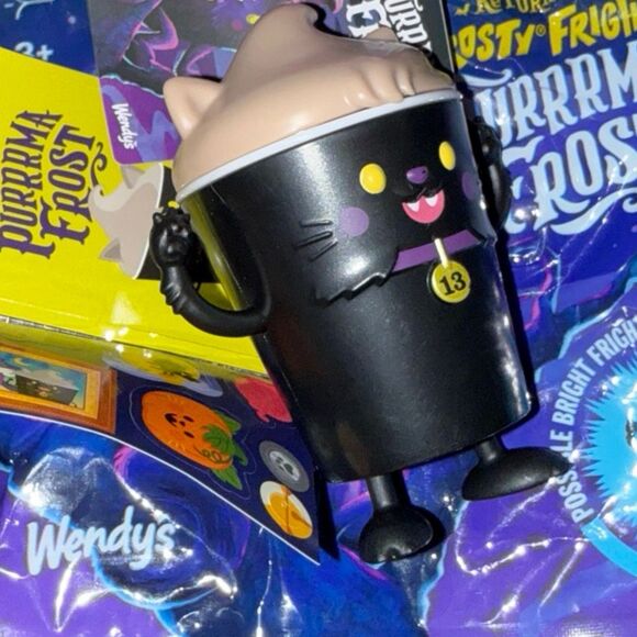 Frosty Frights Wendy’s Frosty Frights Purrrma Frost Figure Kids Meal Toy A22 - Picture 3 of 3